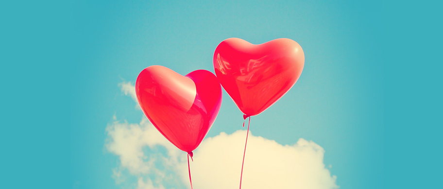 学生カップルのペアリングはどれがおすすめ!?ファッションの系統・ブランド別に商品を紹介