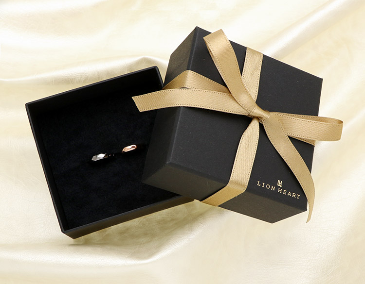 おすすめポイント3 LION HEARTのブランドボックスでお届け