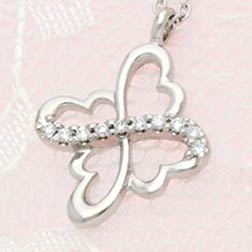 大切なひとに幸せを四葉のクローバー