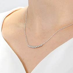 輝きが色褪せないプラチナ製