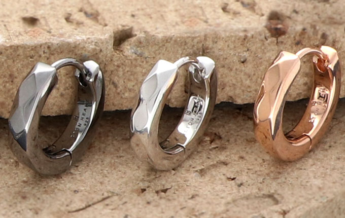 LION HEART ペアピアス 05EA0081